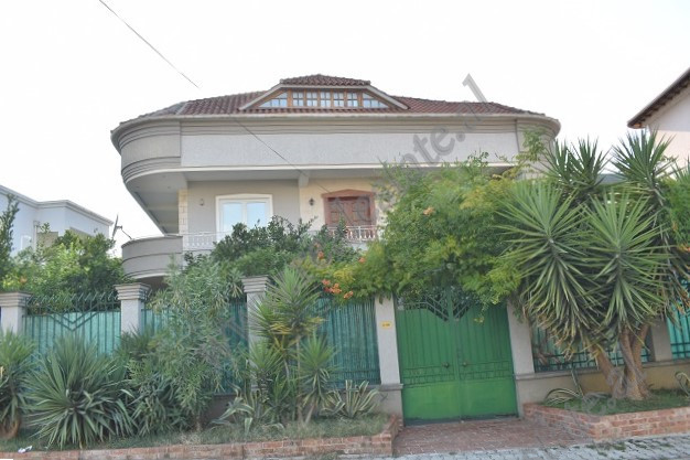 Three-Storey Villa for rent in Rexhep Jella Street in Tirana, Albania (TRR-417-12L)